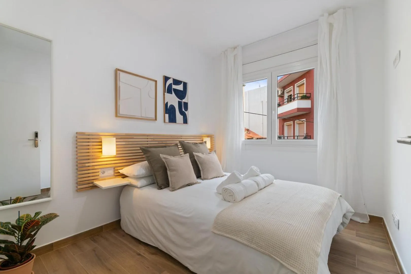 Livinn House - Self Check In L'Hospitalet de Llobregat