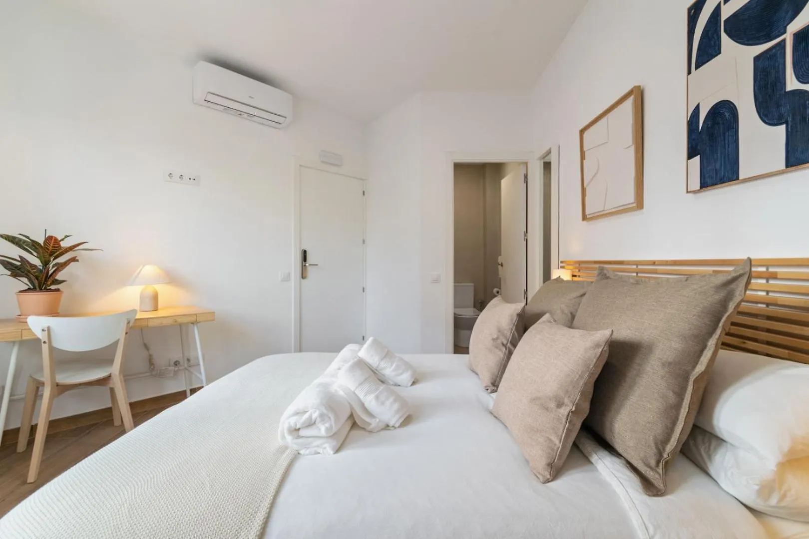 Livinn House - Self Check In L'Hospitalet de Llobregat