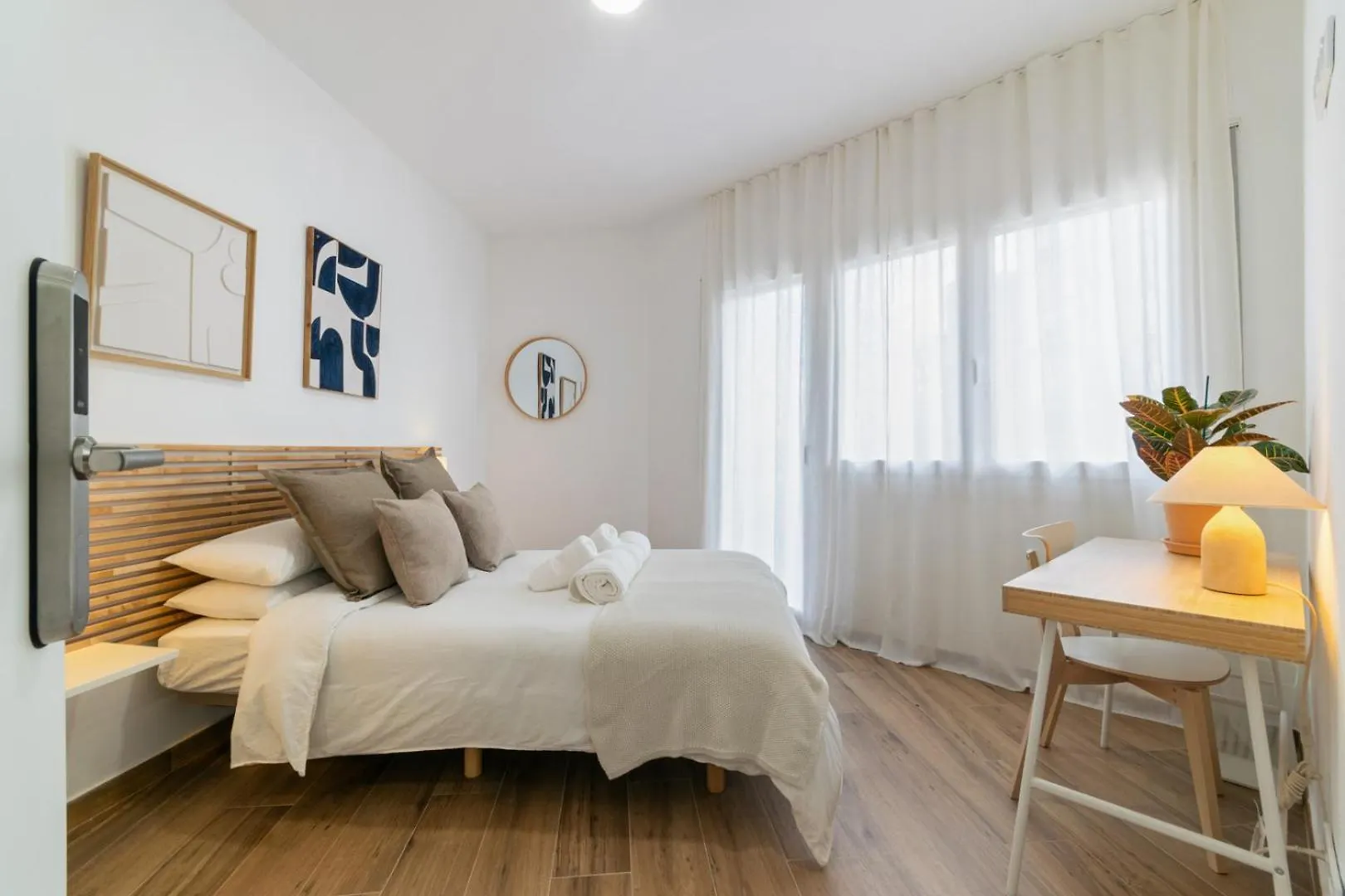 Hotel Livinn House - Self Check In L'Hospitalet de Llobregat