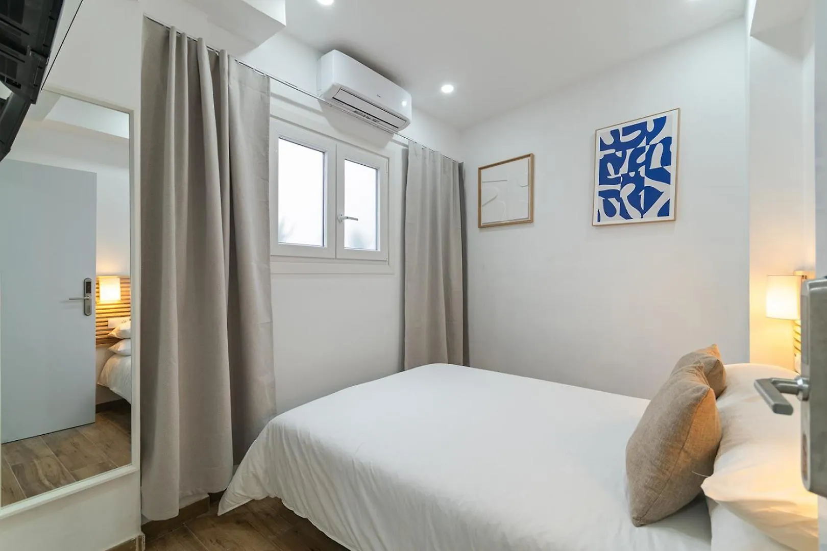 Livinn House - Self Check In L'Hospitalet de Llobregat 0*,  Spagna