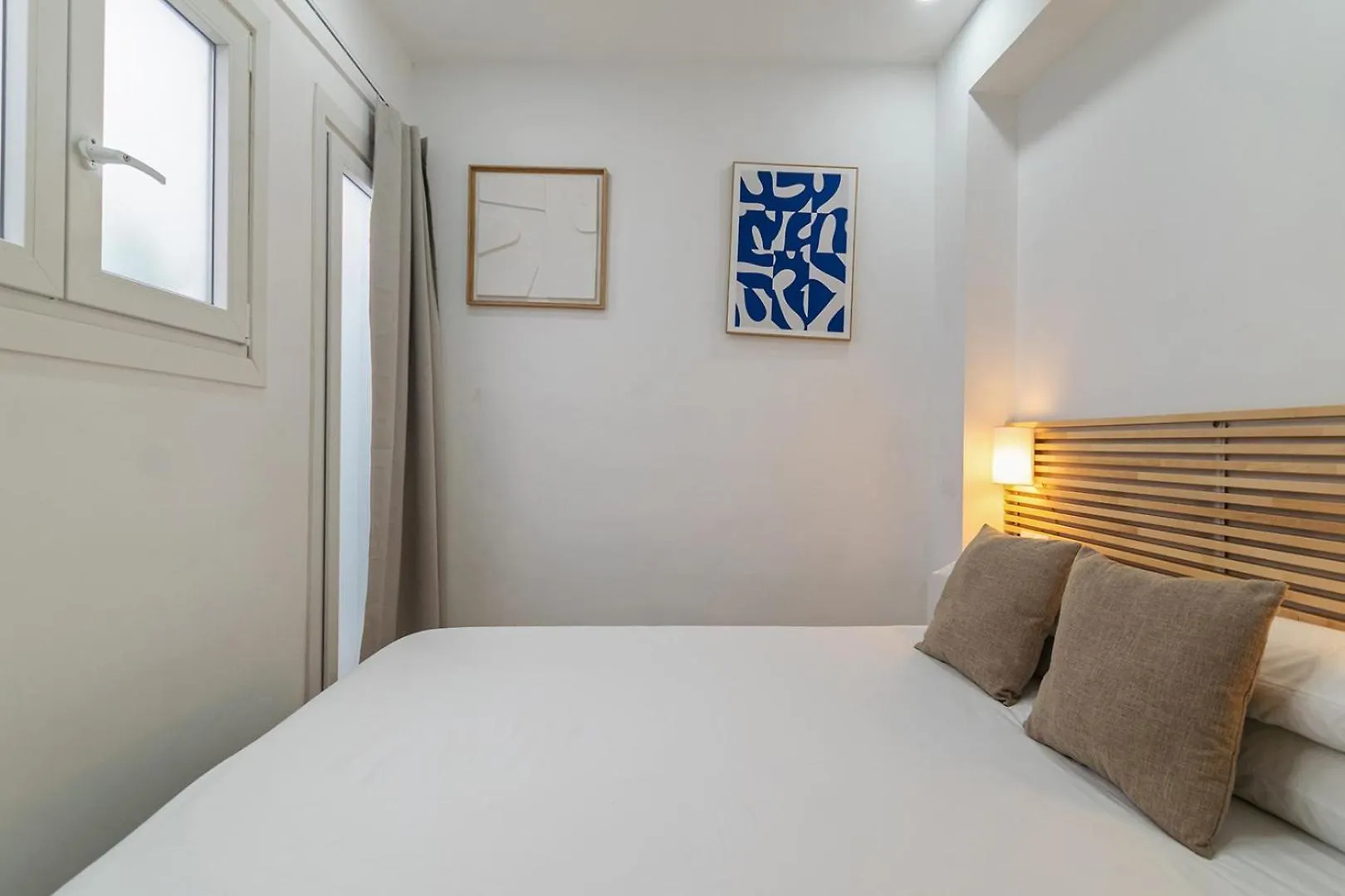 Livinn House - Self Check In L'Hospitalet de Llobregat Hotel
