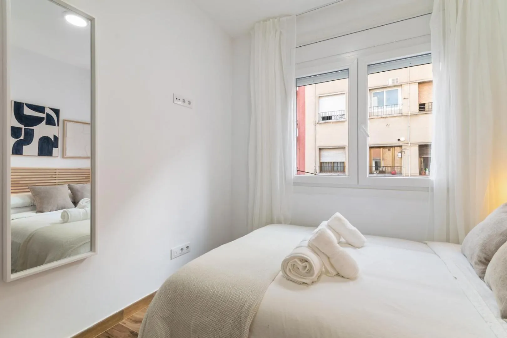 Livinn House - Self Check In L'Hospitalet de Llobregat Hotel